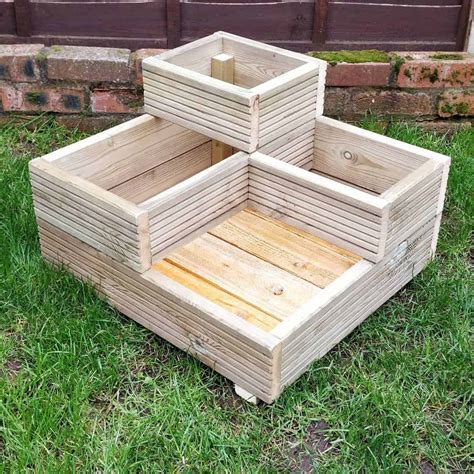 outdoor corner planter box